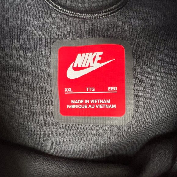Nike Men's Tech Fleece Sportswear Black Crewneck FB7916-010 Multi-Size - Picture 9 of 11